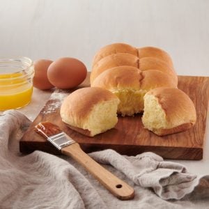 Dinner Rolls | Styled