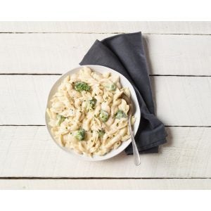 White Cheddar Macaroni & Cheese Entree | Styled