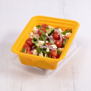 24 oz. Rectangle Plastic Container with Lids | Styled