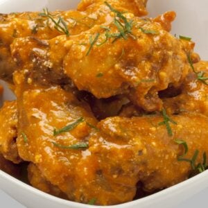 Buffalo Garlic Wing Sauce | Styled