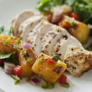 PINEAPPLE CHUNKS FRESH 8 LB-RSS | Styled