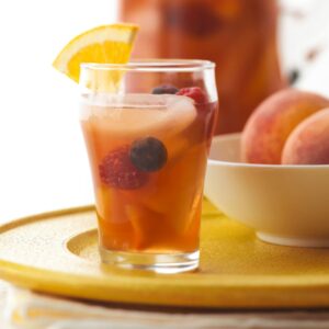 Crystal Light On the Go Peach Iced Tea | Styled