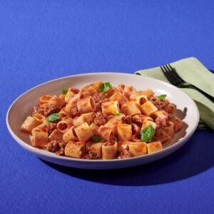 Pasta Mezza Rigatoni Bronze Cut 1lb | Styled