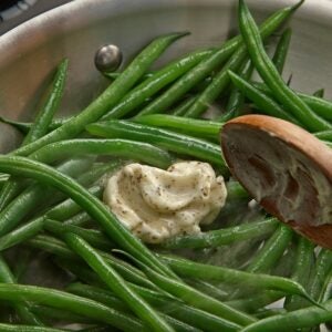 Black Peppercorn Grinder | Styled