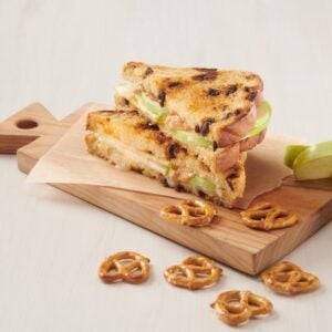 7-2# Gfs Slcd 1/2″ Raisin Bread | Styled