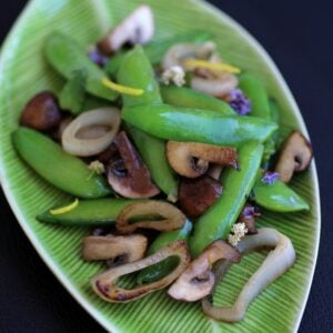 Cleaned Shallots | Styled