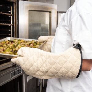 Oven Mitt | Styled