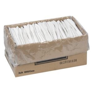 White Plastic Knives | IPG